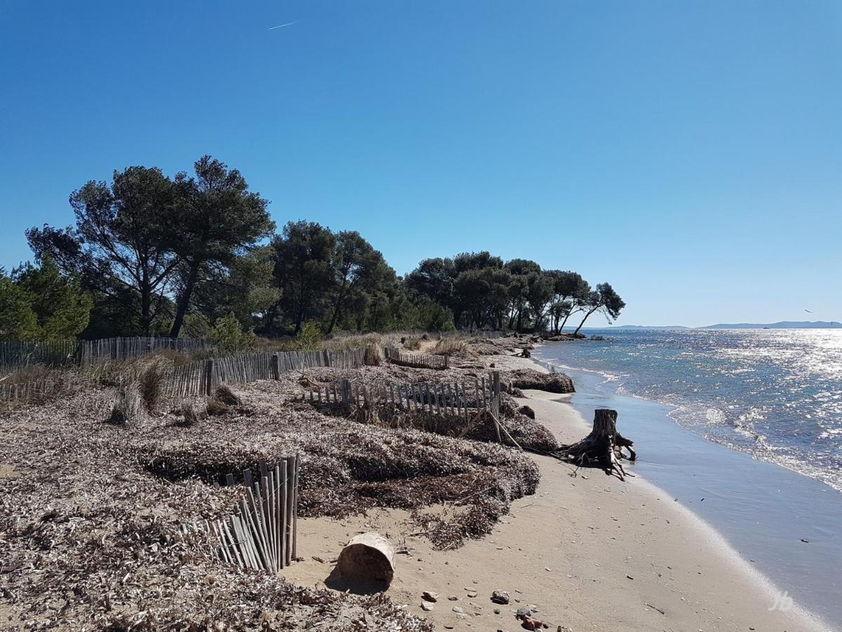 Appartamento De La Couleur Aux Marquises La Londe-les-Maures Esterno foto